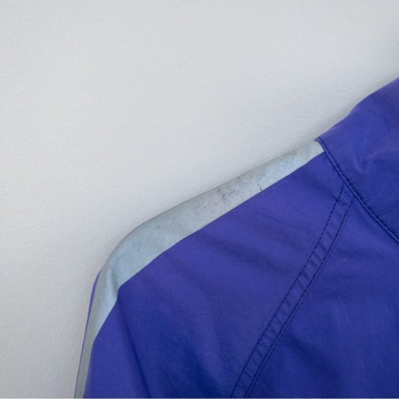 COPY - MEC Vintage 1990s Reflective Cycling Rain Jacket - Picture 6 of 15